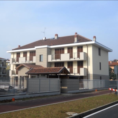CUSAGO (MI) Via Bareggio, 17
